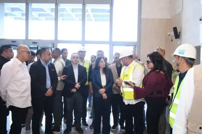 وزيرة الإسكان تشدد على الالتزام بالبرنامج الزمني لوحدات الحاجزين