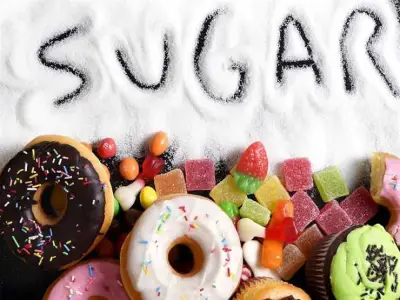 لماذا تشعر بالرغبة في تناول الحلويات بعد الأكل؟