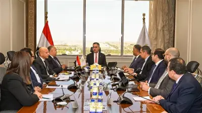 وزير التموين يبحث توسع تطبيق منظومة الكارت الموحد