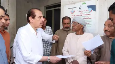 جولة مفاجئة لنائب وزير الصحة بمستشفيات قنا وإحالة المتغيبين للتحقيق