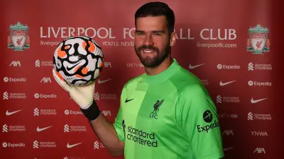 ليفربول يعقد مهمة يوفنتوس لضم أليسون رغم رغبة الحارس في الرحيل