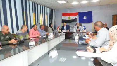 محافظ دمياط يبحث مطالب وشكاوى أهالي الزرقا في مبادرة المحافظ هيجيلك