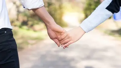 أسرار الكاريزما: الأصالة والتأثير مفتاح الحضور القوي