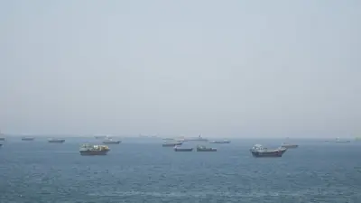 إدارة الطاقة الأمريكية تتوقع استمرار إغلاق مضيق هرمز حتى أواخر مايو