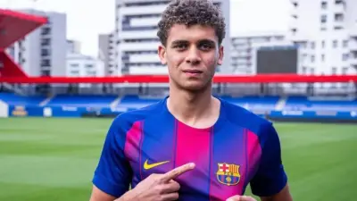 حمزة عبد الكريم يقترب من كأس العالم.. وبرشلونة يترقب صفقته