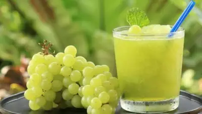 طريقة عمل عصير العنب بالليمون مشروب صيفي منعش ولذيذ