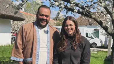 هنادي مهنا تهنئ محمد ممدوح بعيد ميلاده وتصفه بفنانها المفضل