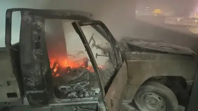 السيطرة على حريق سيارة بالطابق السابع بجراج العتبة دون إصابات