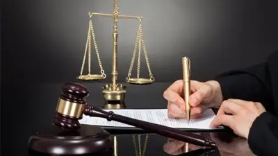 محاكمة عاطل بتهمة تزوير المحررات الرسمية والأختام في دار السلام