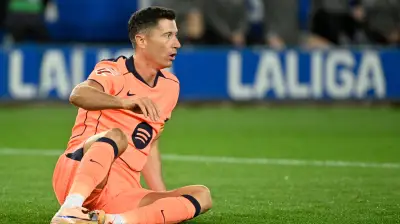 بوترو يغلق باب التعاقد مع ليفاندوفسكي بسبب المستحيل المالي