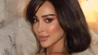 بسمة بوسيل تخطف الأنظار بجلسة تصوير أنيقة في منزلها وتكشف عن موعد عمل جديد