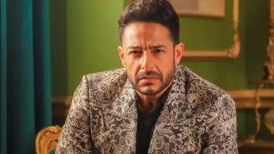 ابنة محمد حماقي تخطف الأنظار في الترويج لألبومه الجديد