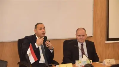 جامعة القاهرة الأهلية تستضيف رئيس الرقابة المالية لتأهيل الطلاب لسوق العمل