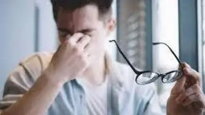 الشمام فاكهة صيفية ترطب الجسم وتقوي النظر وتحمي العينين