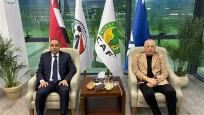 أبو ريدة يستقبل وزير الشباب والرياضة الجزائري في اتحاد الكرة