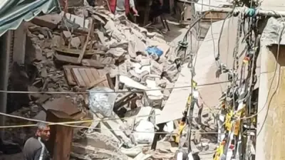 نيابة شبرا مصر تشكل لجنة هندسية لمعاينة عقار انهار سلمه الداخلي
