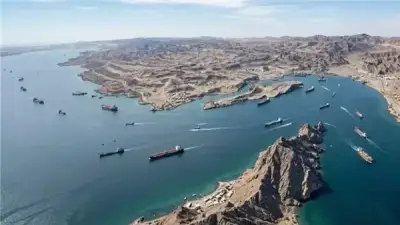 خطة إيران لإدارة مضيق هرمز عبر التأمين وبيع الخدمات