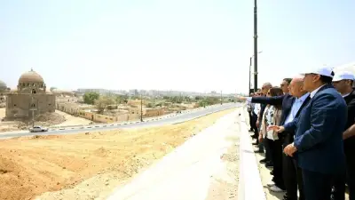 مدبولي يتفقد تطوير السيدة عائشة ونفيسة عبر محور صلاح سالم الجديد