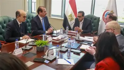 وزير الصحة يبحث إطلاق حملة وطنية للتوعية بالأمراض غير المعدية