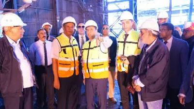 وزير العمل يزور شركة السبائك الحديدية بأسوان ويقدم حوافز للعمالة غير المنتظمة