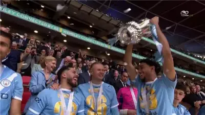 مانشستر سيتي يتوج بكأس الاتحاد الإنجليزي بفضل عمر مرموش