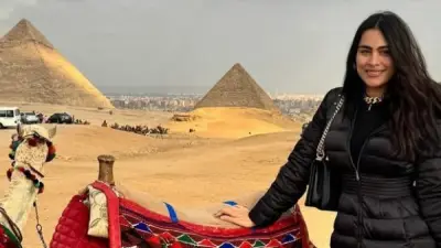 هاجر أحمد تتألق بإطلالة كاجوال وتخطف الأنظار بجمالها الطبيعي