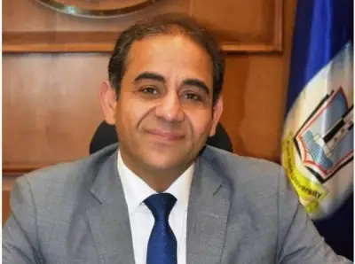 رئيس جامعة بورسعيد: طلابنا نموذج للمشرفين في الإبداع والتميز