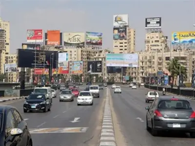 النشرة المرورية: سيولة مرورية وخدمات مكثفة على الطرق الرئيسية بالقاهرة