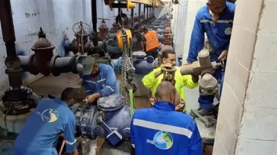 رئيس مياه الفيوم يتابع صيانة عنبر الطلمبات بالعزب الجديدة لرفع الكفاءة