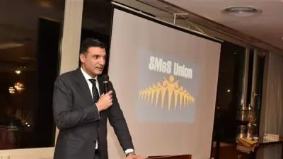 وزير الصناعة يعتمد اشتراطات تراخيص مصانع التجميل المعدلة ويمنح مهلة عامًا
