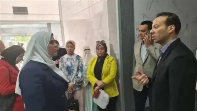 وكيل صحة البحيرة يفاجئ مركز طب الأبعادية ويوجه إنذارا لشركة النظافة