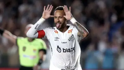 نيمار يرفض الانتقادات ويؤكد جاهزيته لكأس العالم