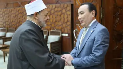 سفير كازاخستان لشيخ الأزهر: دراسة أبنائنا في جامعتكم شرف كبير