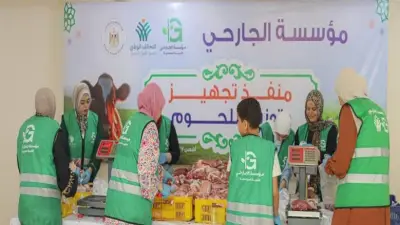 عضو التحالف الوطني يوزع اللحوم على الأسر الأولى بالرعاية في مبادرة مطابخ ذي الحجة