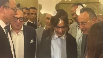وزيرا الثقافة والتعليم العالي يفتتحان معرض خبايا الروح للفنان سيد قنديل