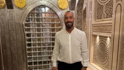 ميدو يشارك متابعيه لقطات روحانية من مسجد السيدة نفيسة