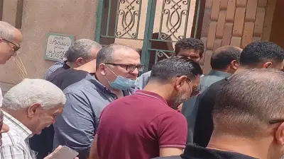 تشييع جنازة والد الشاعر هاني عبد الكريم في بنها بحضور الأهل والمحبين