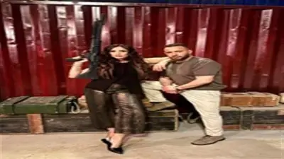 ياسمين عبدالعزيز تنشر كواليس فيلم خلي بالك على نفسك مع أحمد السقا