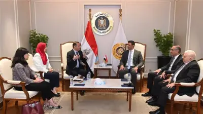 وزير الصناعة يترأس اجتماع لجنة تسيير برنامج الشراكة القطرية مع اليونيدو