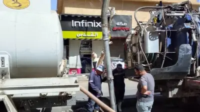 محافظ أسوان يوجه بتكثيف صيانة وتطهير شبكات الصرف الصحي