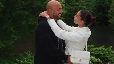 بملابس جريئة.. زوجة العسيلي ترافقه في إجازة بأمريكا