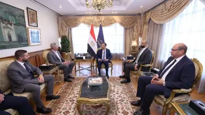 وزير الاتصالات يبحث مع أمازون ويب سيرفيسز خطط التوسع في مصر