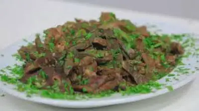 طريقة عمل الطحال في المنزل لسفرة العيد بخطوات سهلة