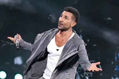 أحمد سعد يعلن موعد طرح أغنية فلوس بابا مع المطرب المغربي ديستانكت فيديو