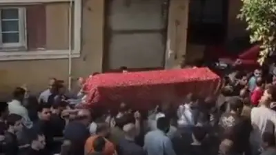 المنوفية تودع شابًا توفي إثر حريق محل مفروشاته بملايين الجنيهات