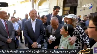أطفال من الشرقية يزورون شارع الفن لمشاهدة الأعمال الإبداعية