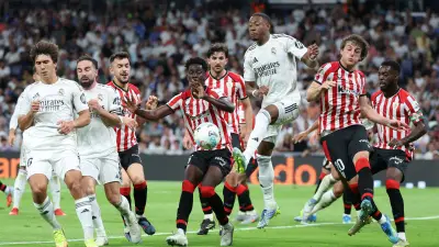 جماهير ريال مدريد تودع ألابا بتكريم مميز ورفع المقاعد في البرنابيو