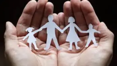 من الأب إلى الجد ثم الأم.. قانون الأسرة الجديد يحدد أولويات النفقة