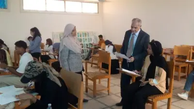 رئيس جامعة أسوان يتفقد امتحانات كلية تكنولوجيا المصايد والأسماك