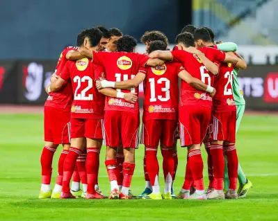 الأهلي يعيد نجمه ويرفض عروض الرحيل